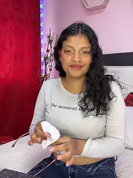 Taticute from StripChat is Freechat