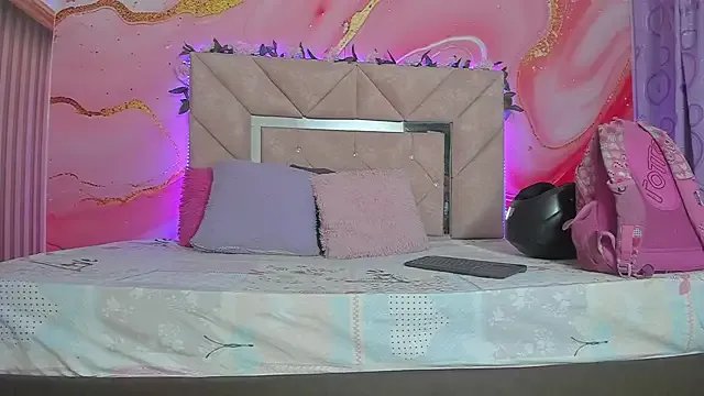 Freechat Taylor_oriana_ on StripChat