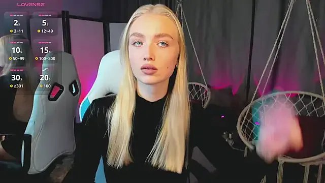 Freechat TessaGrays on StripChat