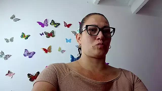 TifanyQueen_ from StripChat is Freechat