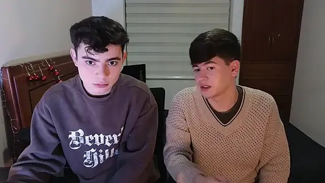 Freechat tightncuteass on StripChat