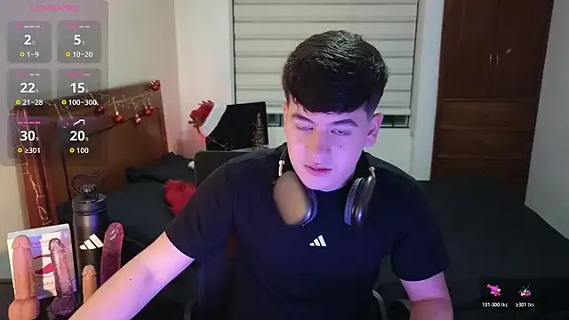 Freechat tightncuteass on StripChat