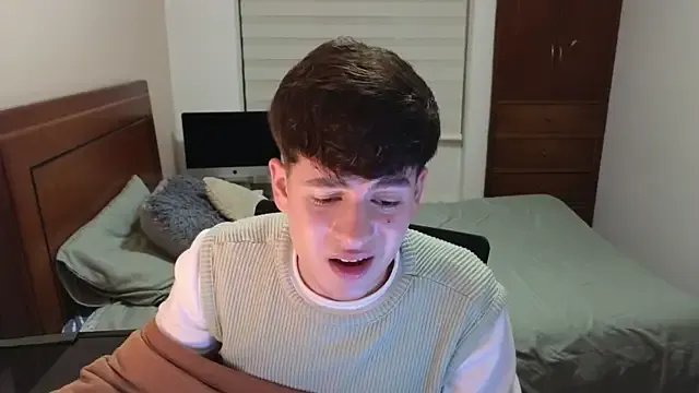 Freechat tightncuteass on StripChat