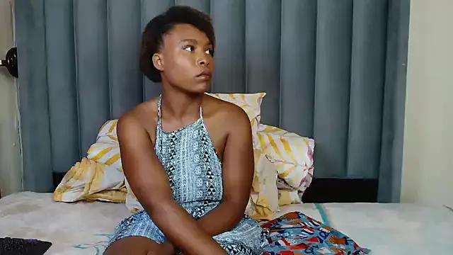 Tillah87 from StripChat is Freechat