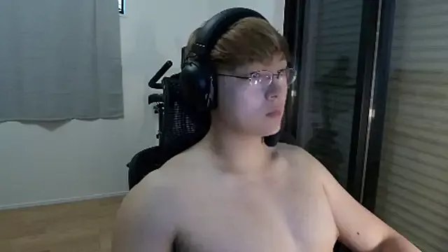 Freechat Tkcqcc on StripChat