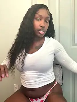 Freechat ToyaThick on StripChat