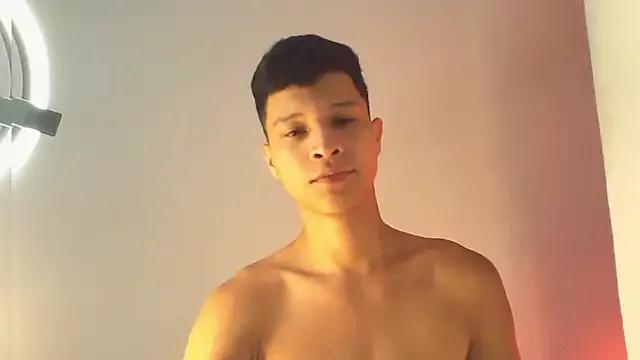 Twinkcock22 from StripChat is Freechat