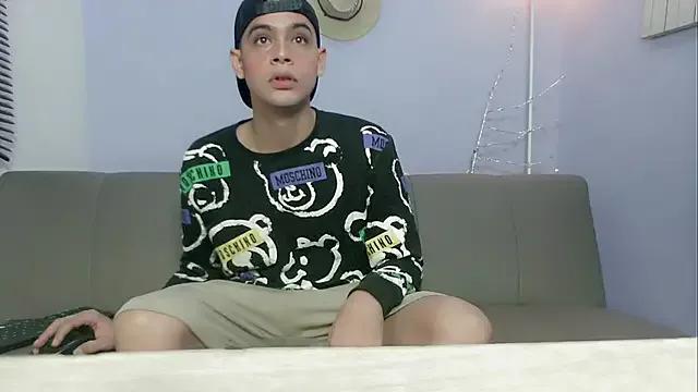 Twinks_boys_ from StripChat is Freechat