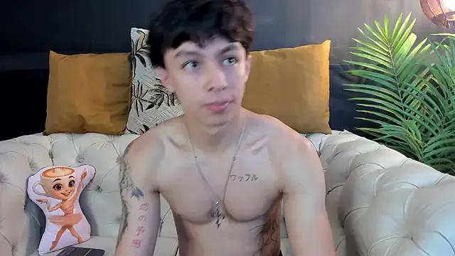 Tyler_durten from StripChat is Freechat