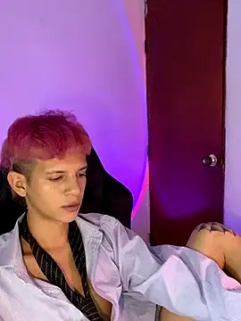 Freechat tylernova on StripChat