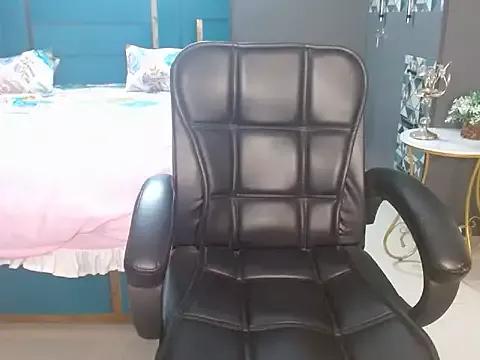 Urlove_lily from StripChat is Freechat