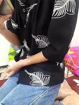 Group Urs_sassyshikha on StripChat