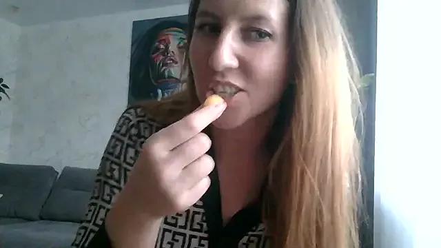 Valarique from StripChat is Freechat