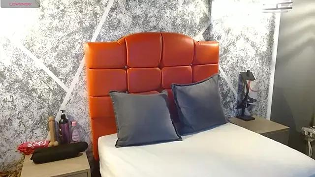 valeriee3_ from StripChat is Freechat