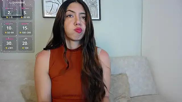 Valkiria_lips from StripChat is Freechat