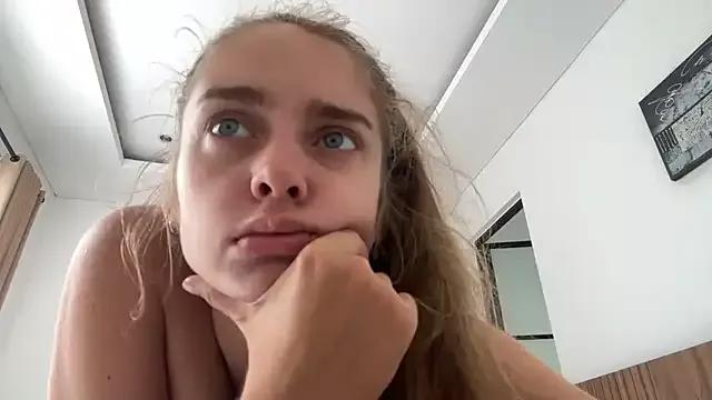 valure_lera from StripChat is Freechat