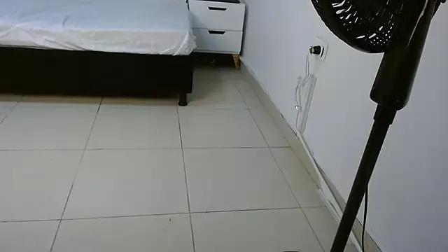 VanessaHard_as from StripChat is Freechat