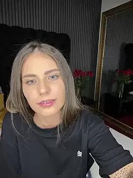 VanessaHart from StripChat is Freechat