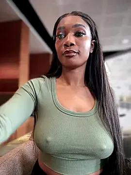 VannessaJj from StripChat is Freechat