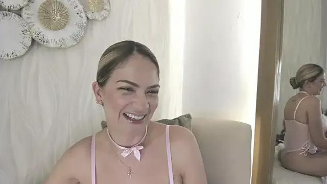 Velora__ from StripChat is Freechat