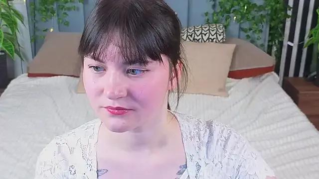 Vicki_Smile from StripChat is Freechat