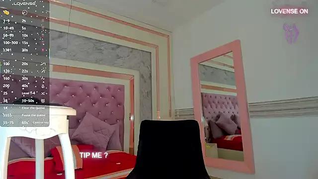 Vicky_Hottman from StripChat is Freechat