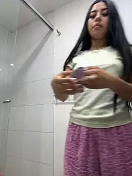Victoria_alson from StripChat is Freechat