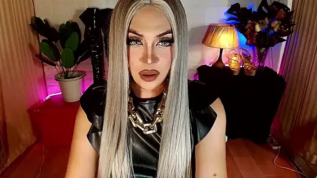 Freechat VictorinaDom on StripChat