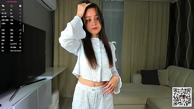 VineciaDestors from StripChat is Freechat