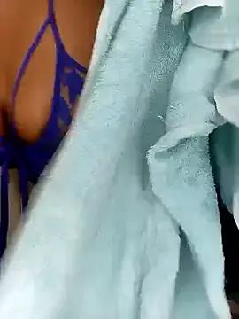 Viola2222 from StripChat is Freechat