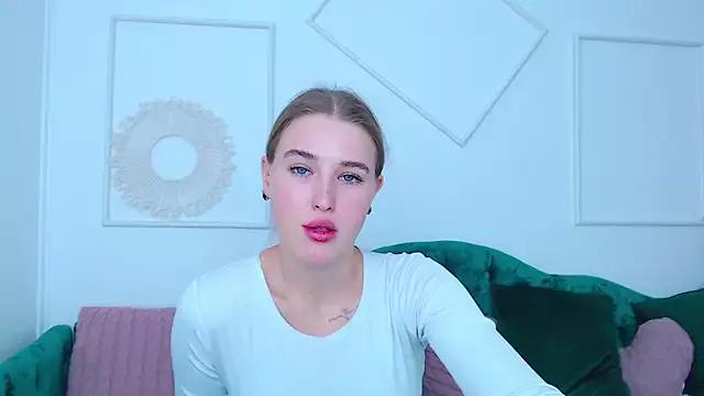 Violeta_blush from StripChat is Freechat