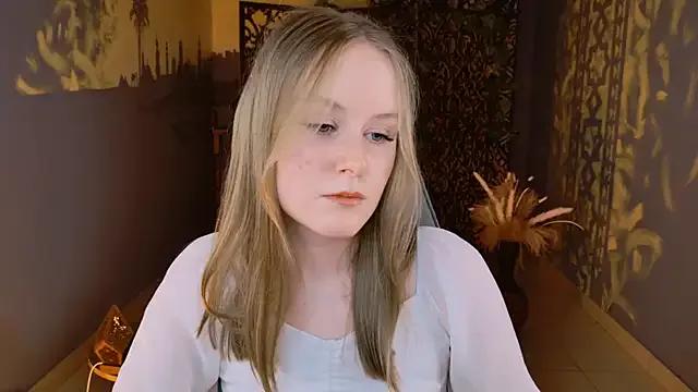 VivienLeeigh from StripChat