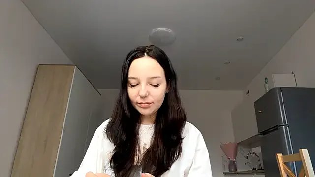 Freechat WhiteNoiseJoy on StripChat