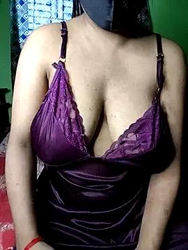 Wild_Shemi from StripChat is Freechat