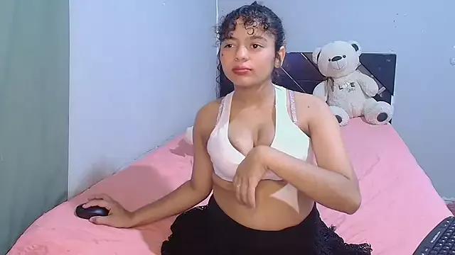 Winnifer_Gonzal from StripChat
