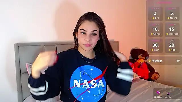 Freechat x_isabela_x on StripChat