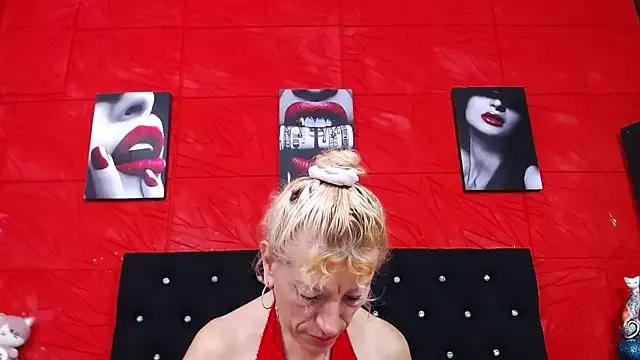 xandrinakarzon from StripChat is Freechat