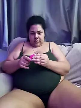xlatinastar from StripChat is Freechat