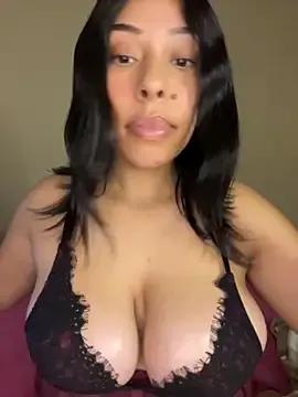 XxNicole from StripChat is Freechat