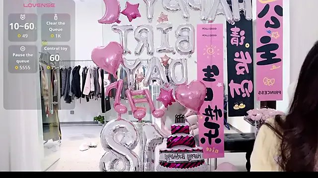 Group yangyang-777 on StripChat