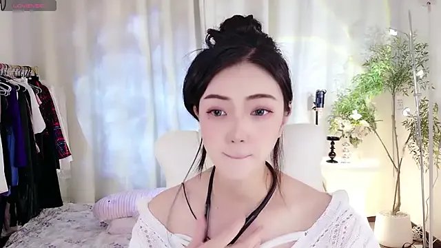 Group yangyang-777 on StripChat