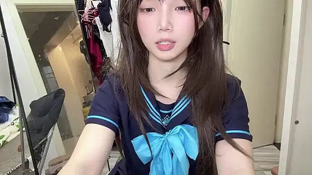 Yiyi-707 on StripChat 