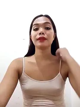 yolly_fox from StripChat is Freechat