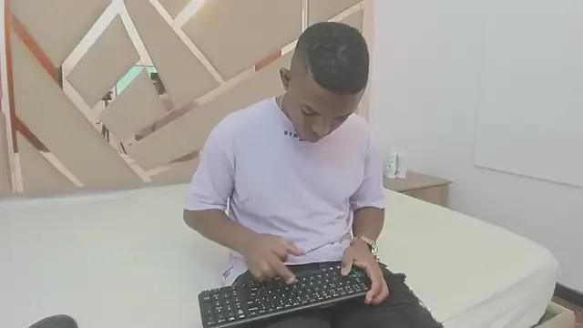 You_and_i9 from StripChat