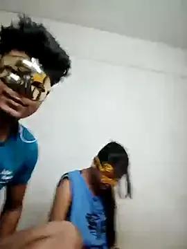Your-Samayra from StripChat is Freechat
