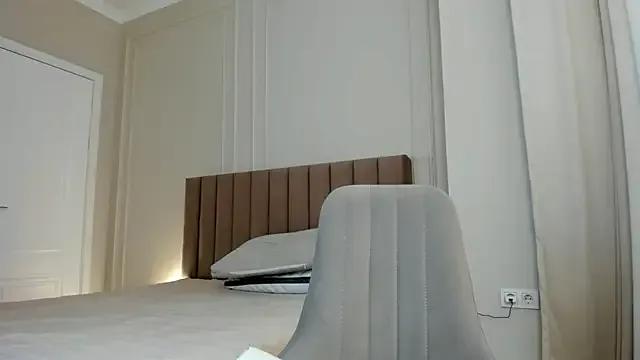 Freechat yourerror_404 on StripChat