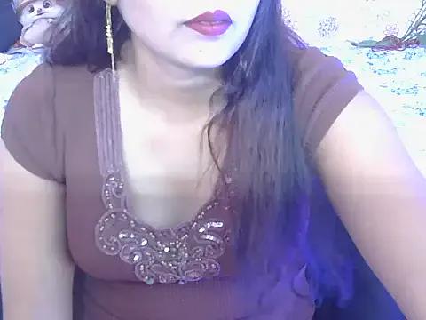 yours-riyaa from StripChat is Freechat
