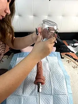 Freechat youzi33 on StripChat