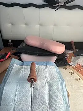 Freechat youzi33 on StripChat