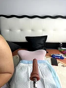 Freechat youzi33 on StripChat